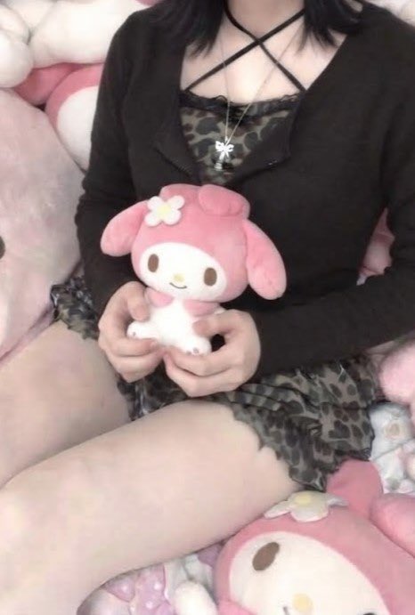 Emily718784308's tweet photo. 私とマイメロどっちがかわいい？
#裏垢女子 https://t.co/G4nZzdfTBZ