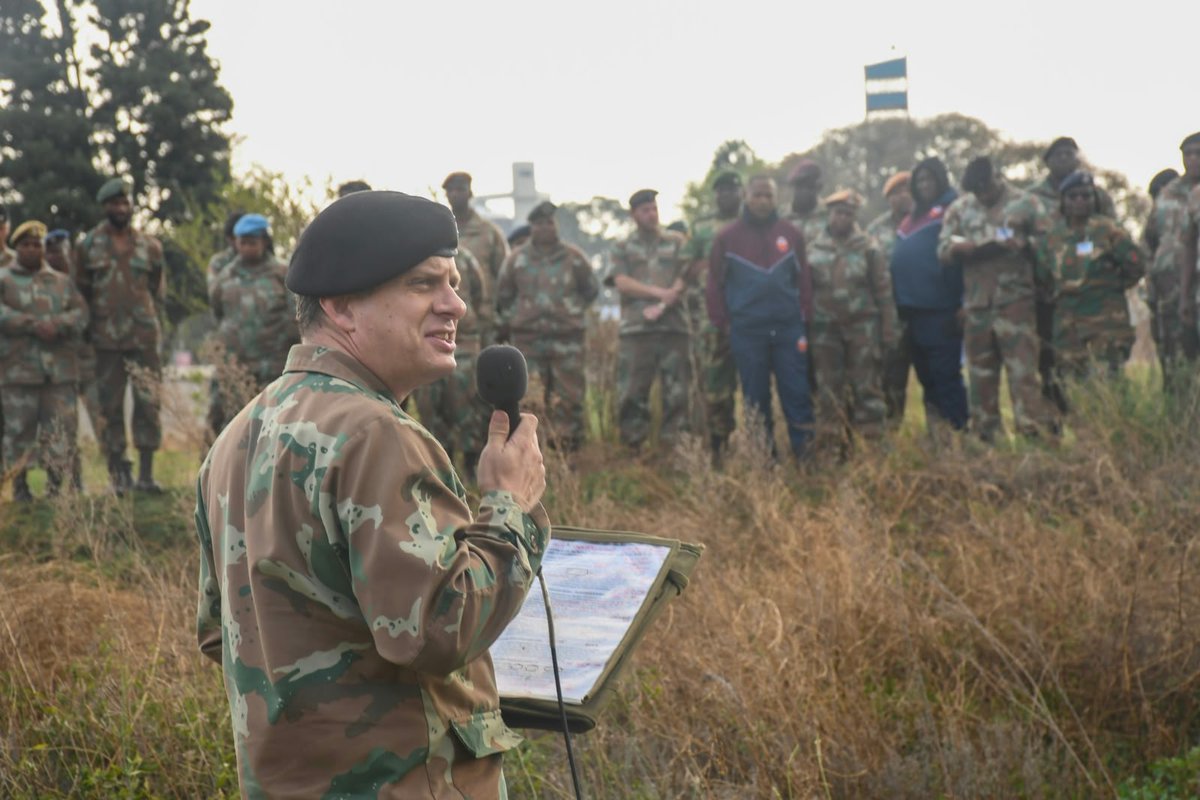 SANDF_ZA's tweet photo. Junior Command and Staff Course 2026 || Educational Historical Tour Day 16 || Fort 1880.
https://t.co/o0eezl52QJ
#SANDF
#SAArmy
#SAArmyTrainingFormation
#JCSC2026
#PrideOfLions https://t.co/oL7jpTyqqw