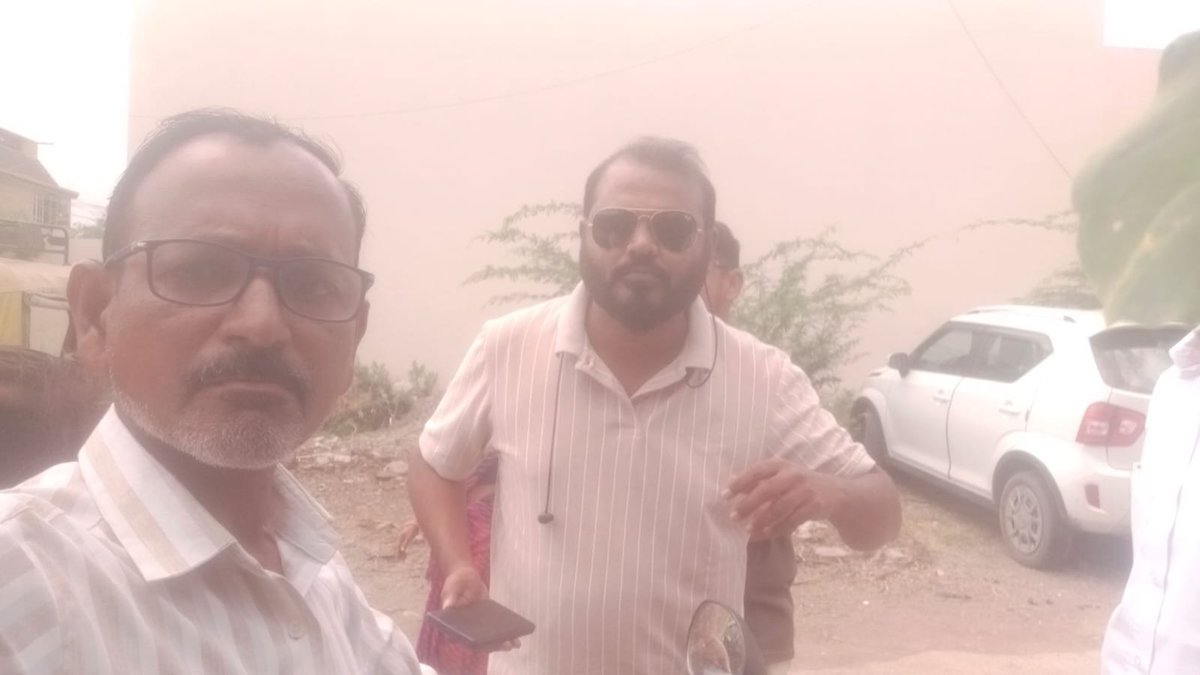 Expertonmy's tweet photo. Due to financial cress I missed the EMI of @Bajaj_Finserv The recovery agent visit my home daily basis and harnessing me mentally using unprofessional language pls action need DND @RBI @RBIsays 
 Agent name Jadeja Bhavdeepsinh- 9376111109 https://t.co/qYp4TKJPM8