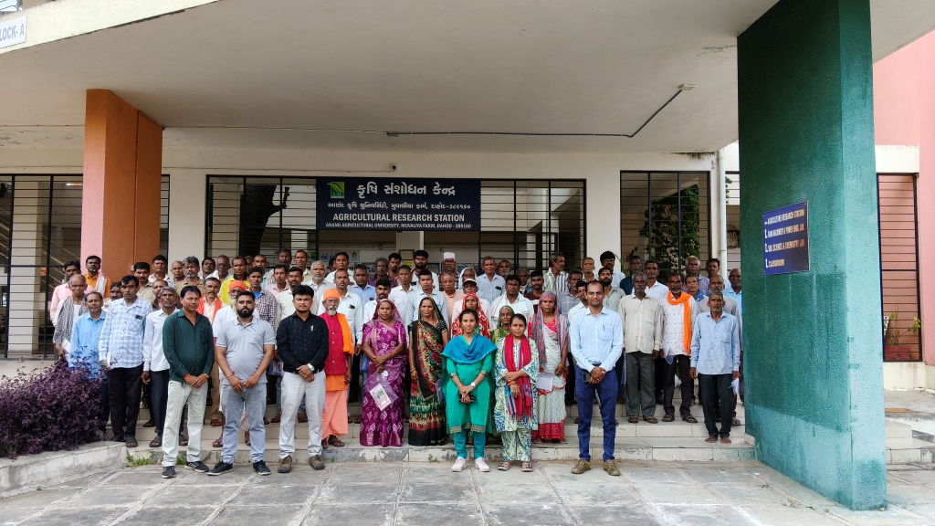 anandagriuni's tweet photo. #AAUAnand 
@PMOIndia
@governorofguj
@CMOGuj
@jitu_vaghani
@GujAgridept
@icarindia
@InfoGujarat

કૃષિ સંશોધન કેન્‍દ્ર, આણંદ કૃષિ યુનિવર્સિટી, મુવાલિયા ફાર્મ, દાહોદ ખાતે તુવેર પાકનો એક દિવસીય ફિલ્ડ ડે કાર્યક્રમ યોજાયો https://t.co/qhnk1ZU7q9