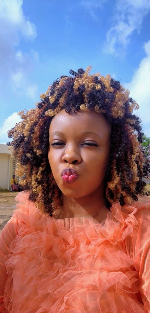 _marywanjiku's tweet photo. Huko kwa profile picture yangu mnaona balloons mingi kama mimi? 🎂 🎈 🥹❤️

Today is my birthday 
I was born today, 28 yrs ago 
Happy birthday to me ❤️
I want to use this birthday not to talk about myself, but to talk about all of you 
The people who became my financial support, my emotional anchor
You’ve shown up in ways I still can’t fully explain 
I am so grateful to life today. 
Grateful to still be fighting, still be here, still be surrounded by people who chose me❤️
🥹

I CELEBRATE ALL OF YOU ON MY SPECIAL DAY 😭❤️

Hii picha ni ya kitambo kabla ugonjwa 
Saa hii Mimi ni kadogo sana 😂🙈

Mkipasua balloons remember to send something on my Mchanga🥹🙏🏻

MPESA: 0795 526 072
Mchanga: https://t.co/wT3y4hQvcp
