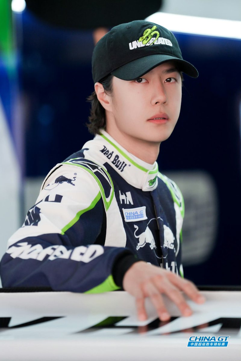 envyofyibo's tweet photo. China GT Championship official photos of Wang Yibo at the 2026 China GT Championship Round 4 Shanghai

SHANGHAI26 85RACING CGT
#WANGYIBO_26CGT #WangYibo #YIBO85 #85Racing https://t.co/1PAniu9BZQ