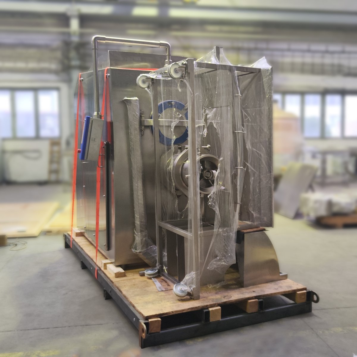 PssSvidnik's tweet photo. 🚀 From our production floor to a new production line 

The PSS SCG 280 Speed Combi Grinder is ready to take on its next challenge. Combining powerful grinding performance with efficient mixing, this machine is designed to handle demanding food processing applications with ease. https://t.co/5YPmB892xD