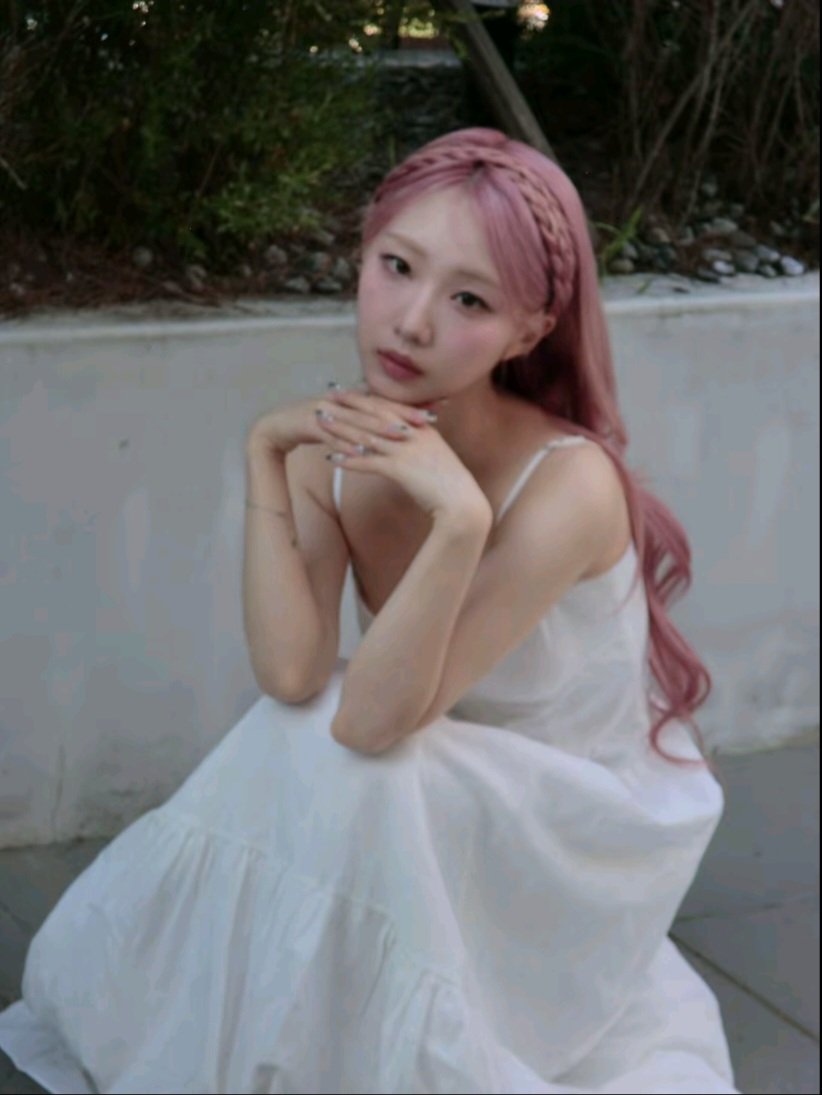 IYJNLOOKS's tweet photo. yeojin tiktok update 
(for subscribers only) https://t.co/sYYCOxMZCY