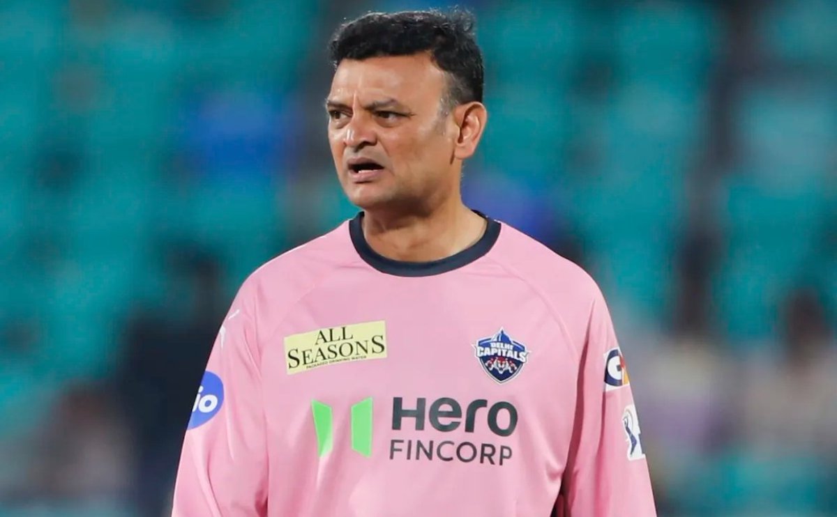 CricCrazyJohns's tweet photo. 🚨 HEMANG BADANI - FRONT RUNNER TO BECOME CSK COACH ⏳

- MS Dhoni is pushing for an Indian led support staff. [Express Sports]

Badani emerged as the front runner, suspense likely to be resolved within 1 or 2 weeks. https://t.co/y8OXjwAHjx