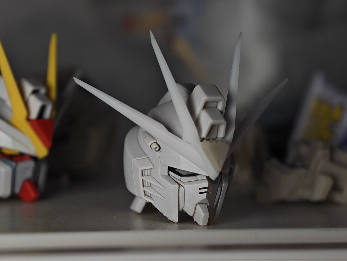 93zhan1sg's tweet photo. ZGMF-X20A ストライクフリーダム 頭部モデリング。構造とパーツ分割は完了、プリントの具合を調整中。
#ガンプラ 
#機動戦士ガンダムSEED 
#機動戦士ガンダムSEEDFREEDOM https://t.co/CPoQjIiSXC