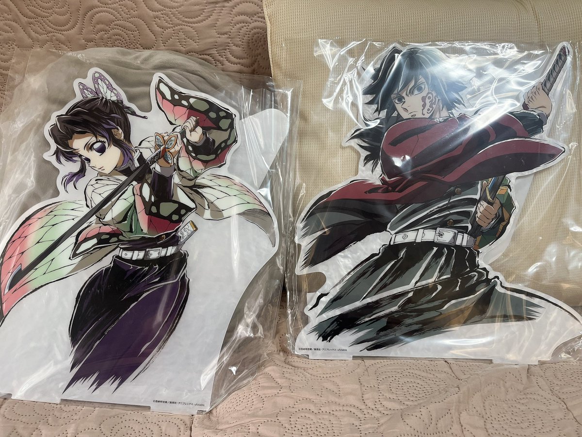 kuusauri's tweet photo. ビッグアクスタ単体買えた🙌
デカいし飾るとこ作らないと😌 https://t.co/Wk2rok03xz
