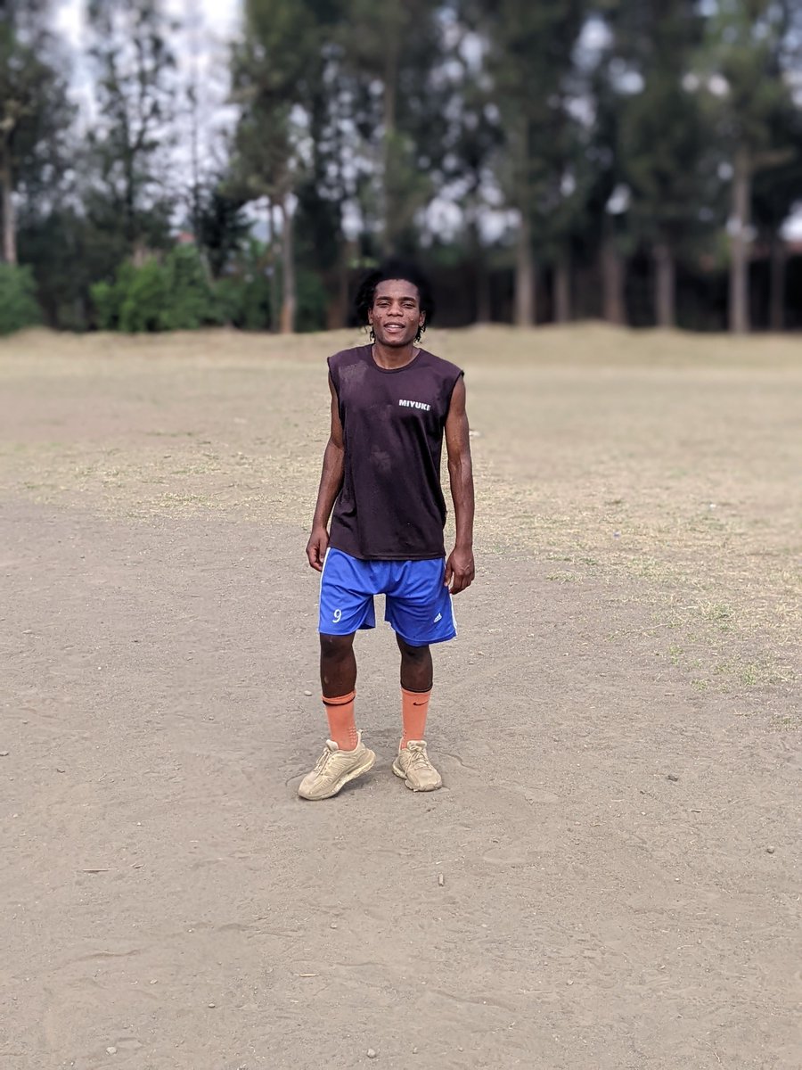 ildephonsereal's tweet photo. Village boy 🛖⚽✈️ https://t.co/ewpqxkeoPN