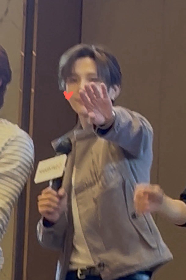 imfinethankkyou's tweet photo. 쿠알라을라�� https://t.co/A1vLuyG3TN