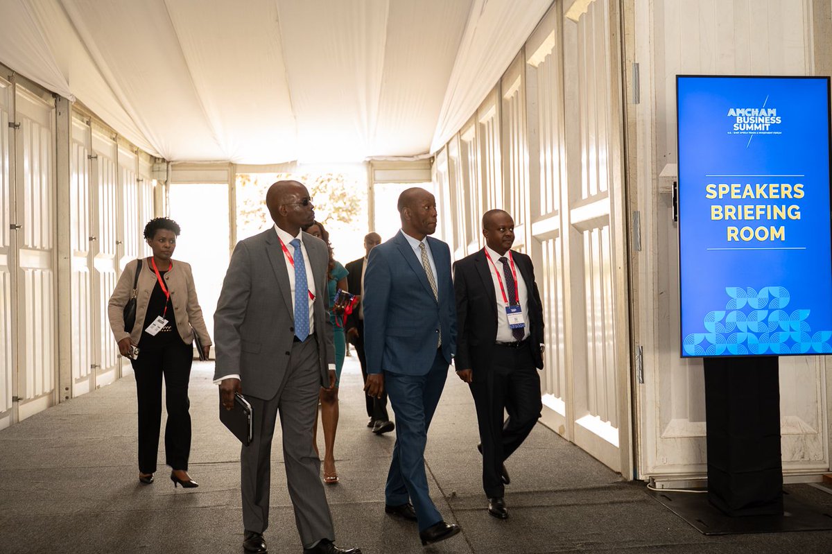 AmChamKE's tweet photo. Paul Muthaura, CEO @AmChamKE welcomes Lee Kinyanjui, Cabinet Secretary, Ministry of Investments, Trade and Industry in Kenya (@MITIKenya), to the AmCham Business Summit 2026.
#AmChamSummit #AmChamSummit26 #FutureOfTrade #AmChamBizSummit https://t.co/Arod5ee8RG