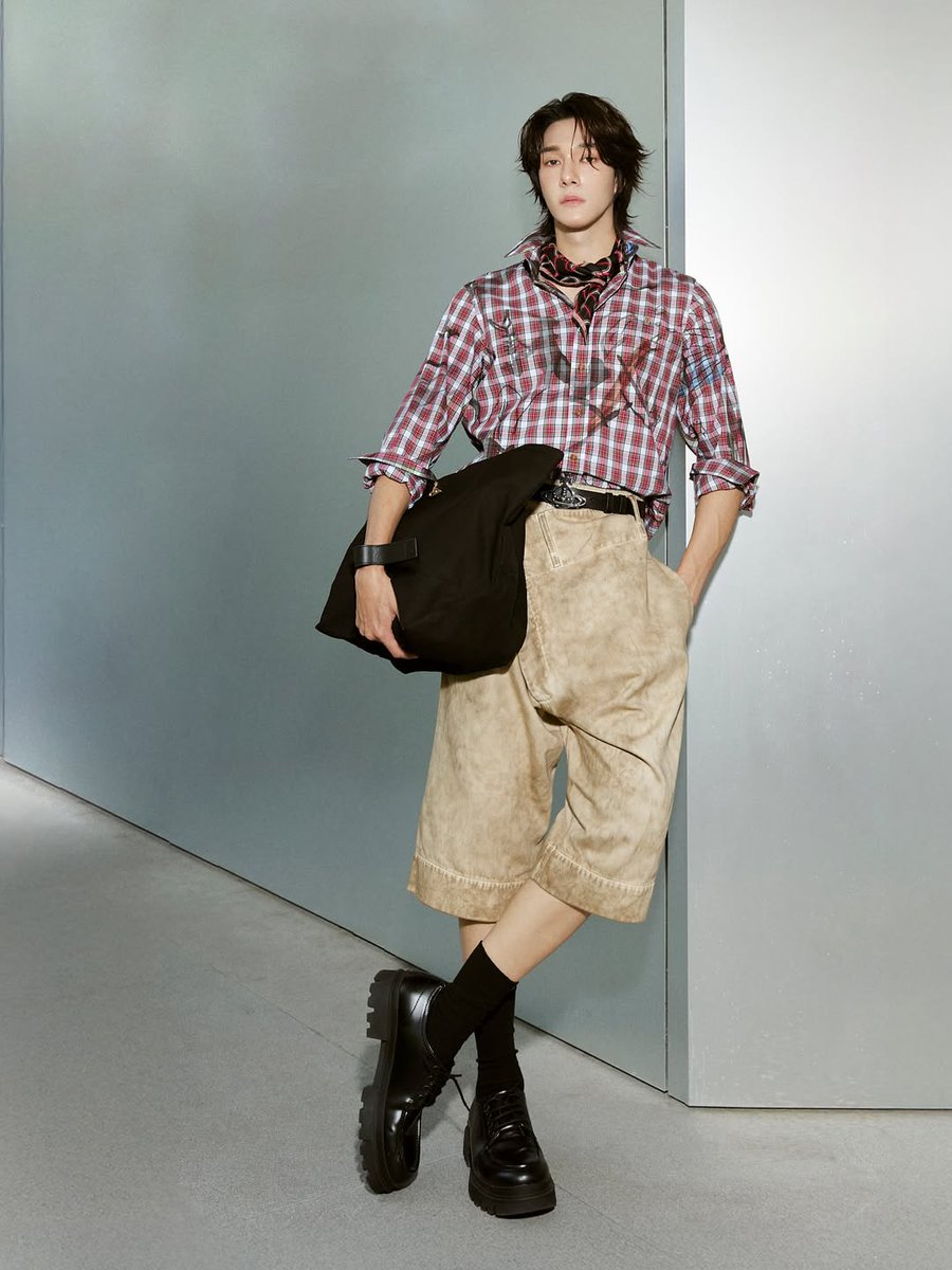 hirunkitfans's tweet photo. ส่อง 3 ลุคของนานิใน Vivienne Westwood👀 ทุกคนชอบลุคไหนกันบ้างคะ ส่วนทางนี้ชอบหมดเลย เลือกไม่ถูกกก😆 ส่วนลุคของวันนี้ เดี๋ยวมารอชมภาพเต็ม ๆ ด้วยกันน้า😍

NANI X VIVIENNE WESTWOOD

#VivienneWestwoodAndJewellery https://t.co/k1eoVy8FHm