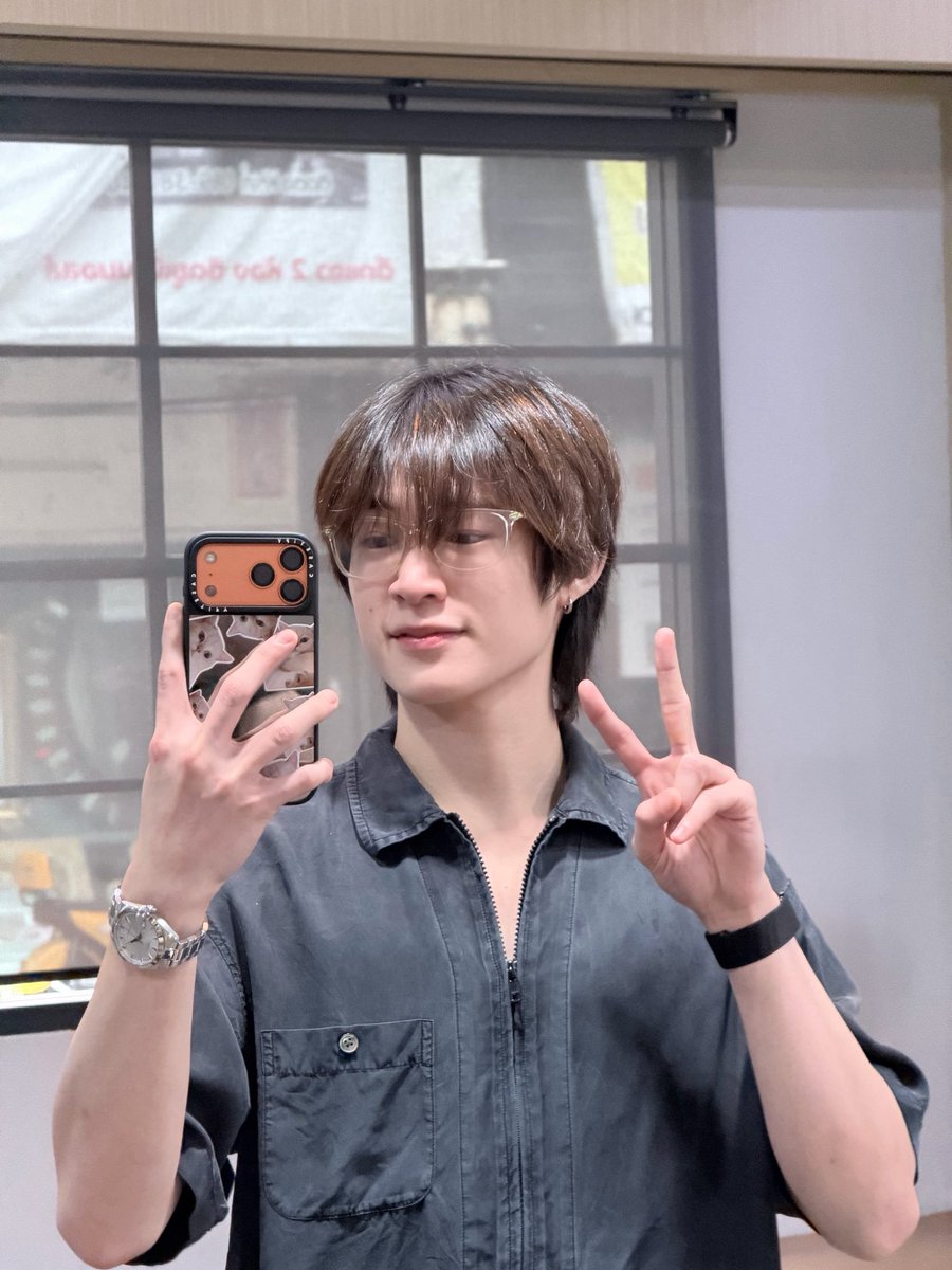 natasittttt's tweet photo. กำลังจะตัดผมแย้ววว 💇🏻 มีใครอยากถามหรือพูดคุยไรกับเลขาแจมมั้ยครับ #ที่สามtalkwithแจม https://t.co/tYLjiyy6I9