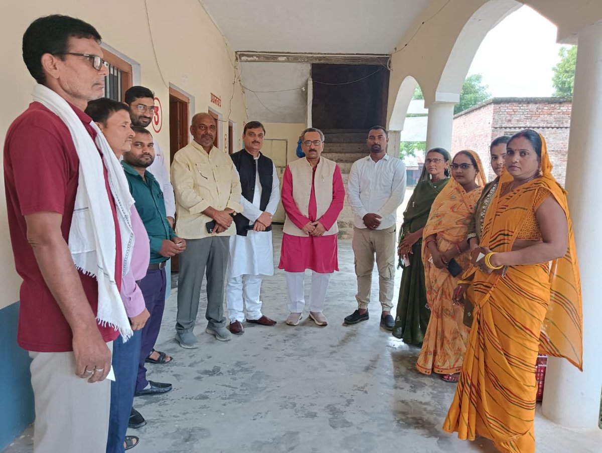 dcrai2014's tweet photo. स्नातक निर्वाचन खण्ड वाराणसी 2026🙏🙏
उत्तर प्रदेश माध्यमिक शिक्षक संघ के अधिकृत प्रत्याशी  दिनेश चन्द्र राय https://t.co/Ug2sPSJl3G