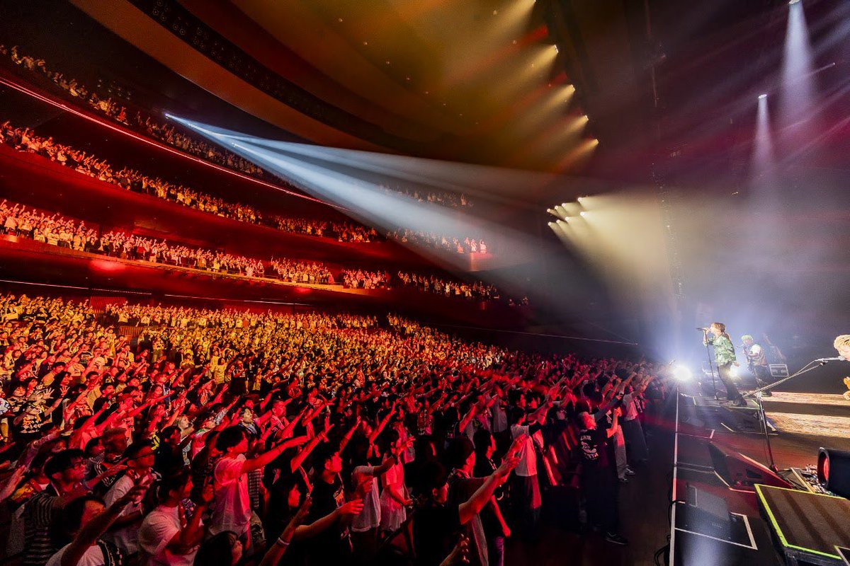 gyakutarou's tweet photo. 本日、北海道は札幌文化芸術劇場hitaruにオンステージ。

凄かった。本当に凄かった。昂ったよ、またやろうぜ、でかい音楽。
ありがとう。

写真 @cazrowAoki https://t.co/MFvJaiT01G