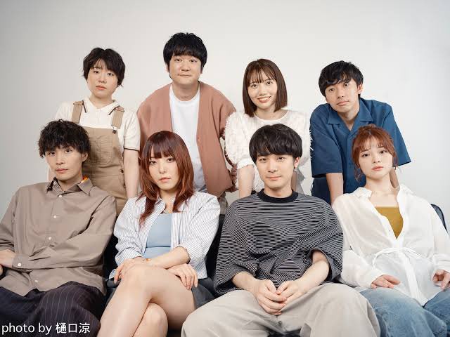 takabo412_2's tweet photo. Los Campesinos!とかBlack Country, New Roadみたいな大所帯バンドのアー写を観ると何故かダウ90000を思い出す。 https://t.co/k7ilIfvTXe