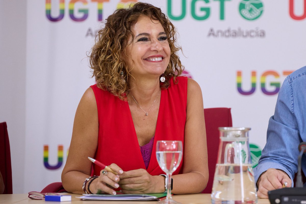 mjmonteroc's tweet photo. Hoy hemos mantenido un encuentro entre la dirección del @psoedeandalucia y la dirección de @UGT_Andalucia para abordar de forma conjunta un tema tan crucial para nuestra tierra como es la defensa y el fortalecimiento de los servicios públicos. https://t.co/D82Ivz3J5f