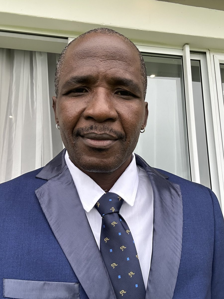 sibueverest's tweet photo. Today I had the privilege to share my journey of life and summiting big mountains, not as a metaphor but quite literally, I was invited by @FundhouseSA to their annual and 11th insight conference. I played the role of inspiration and my session closed the two days 🙏🏻 thank you🙏🏻 https://t.co/yqVRhVdNiZ