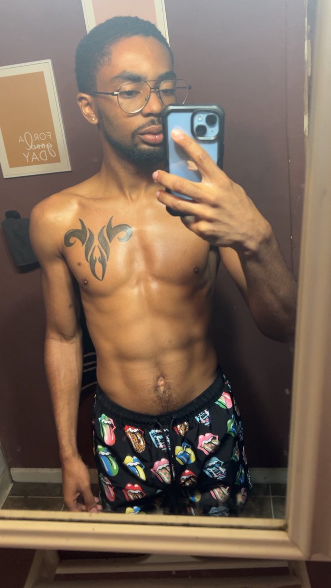 BdMonopoly8's tweet photo. @Southernpapi96 https://t.co/tZ2Dt9HFzH