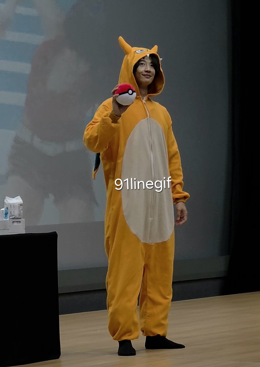 91linegif's tweet photo. 260910 민호
리자밍이 나타났다 https://t.co/0hXmNSBqQ3