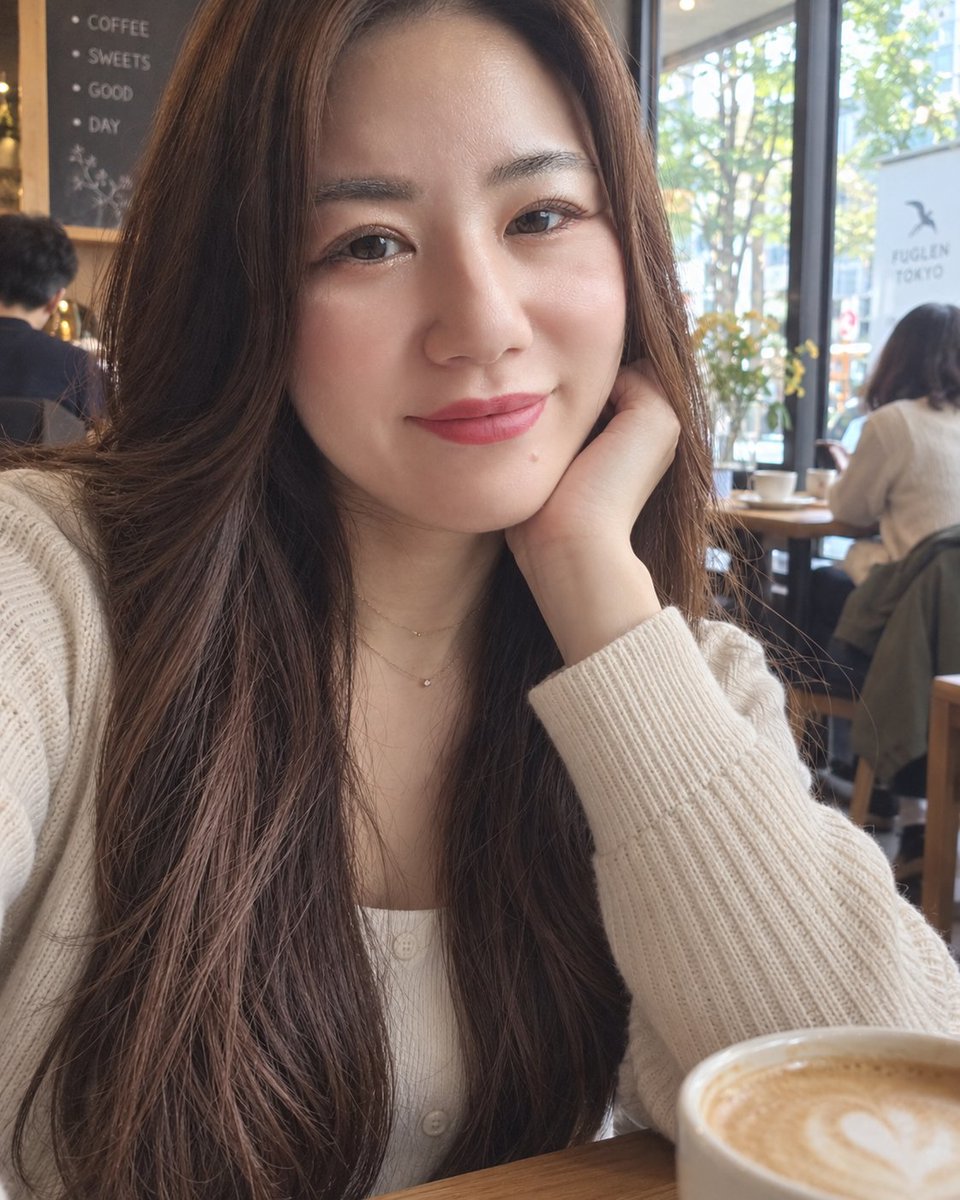 LeeHuing's tweet photo. 男性の本音が気になります。 
昭和生まれの女です。 
今からでも、誰かの彼女になれると思いますか？😌 https://t.co/mvDP5Z92VP