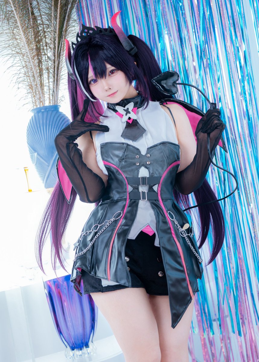 mahina_cos's tweet photo. cosplay

・

今日は小悪魔あずちゃん🫘

・

ホロライブ0期生/AZKi https://t.co/WIwxNrvwV8