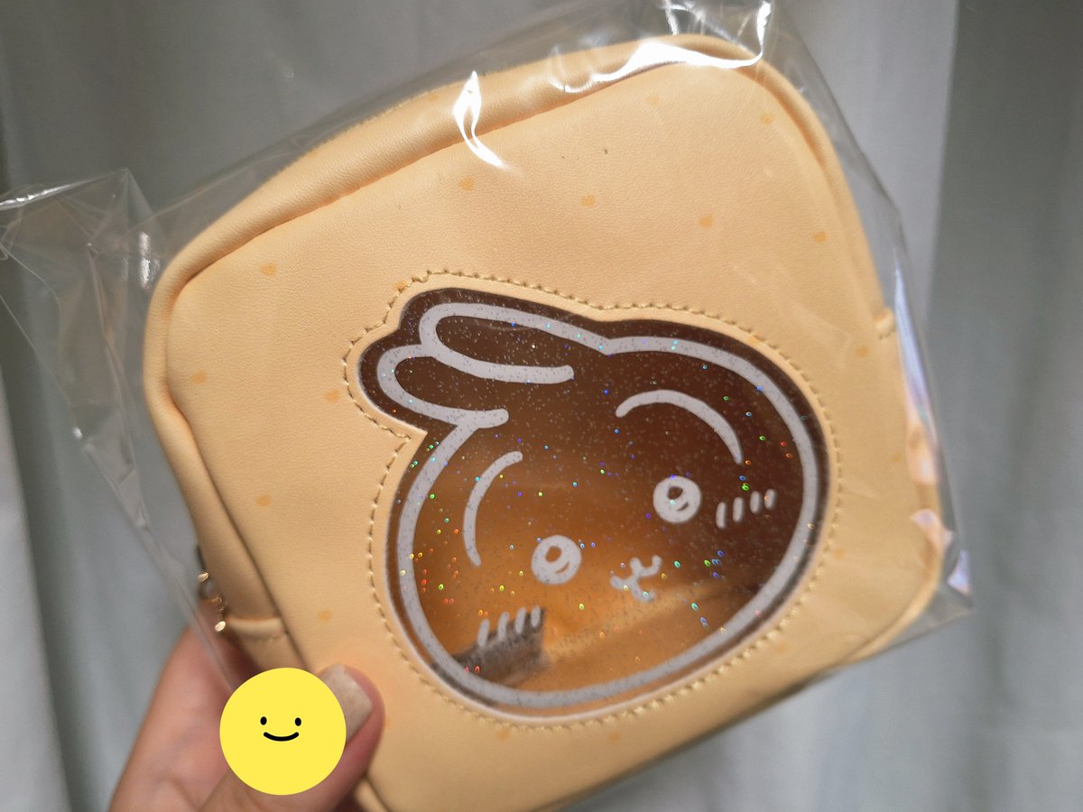08kee's tweet photo. スイングチャームもポーチも買えてよかった〜(*^_^*)ポーチきらきらしてて可愛い。 https://t.co/gqvzElEMFc