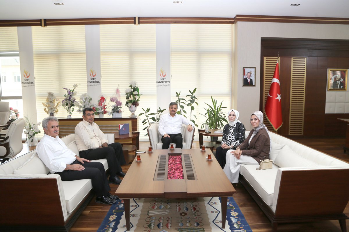 siirtuniversity's tweet photo. Tomurcuk Kadınlar Kooperatifinden Rektörümüz Prof. Dr. Nihat Şındak’a Ziyaret

Haberin detayları için tıklayınız⤵️
🔗https://t.co/mdOkeW0wrQ

#siirt #siirtüniversitesi #siü #biliminışığında https://t.co/ljBJcmTJMR