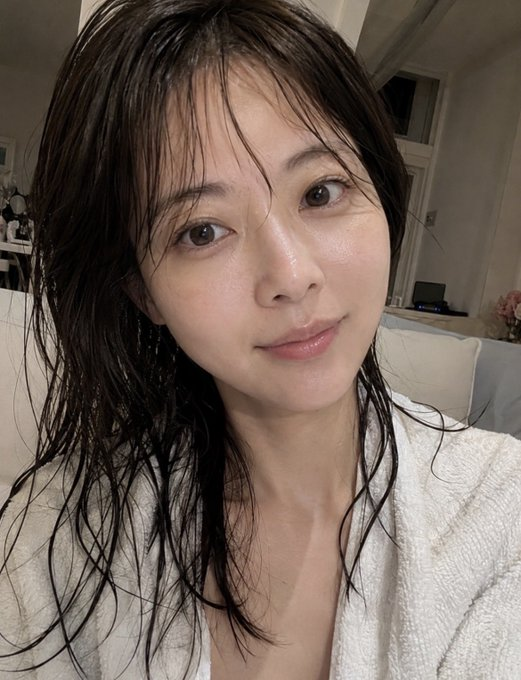 ElfazrinWildan's tweet photo. こんなに遅くなってセックスする人はいますか https://t.co/2HcppiQfsb