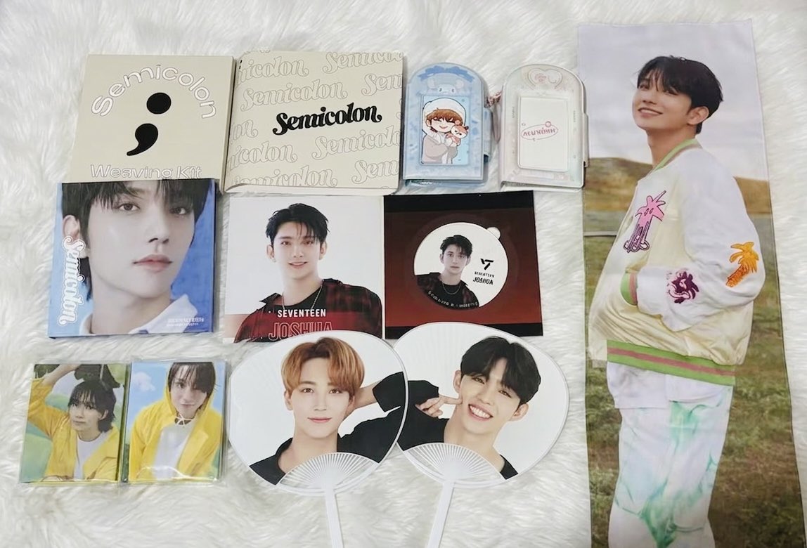 shuamorollcart_'s tweet photo. Wts | lfb | ph

Take all for only ₱400 may bawas pa if sure buyer.

Badly need space sa house.🥲

can send video condi, free na yung blue &amp; pink na photocard binder. yung jihan na seventeen heaven binder nalang din yan wala yung laman. 

#.seventeen joshua semicolon album https://t.co/5cvbvC2uGy