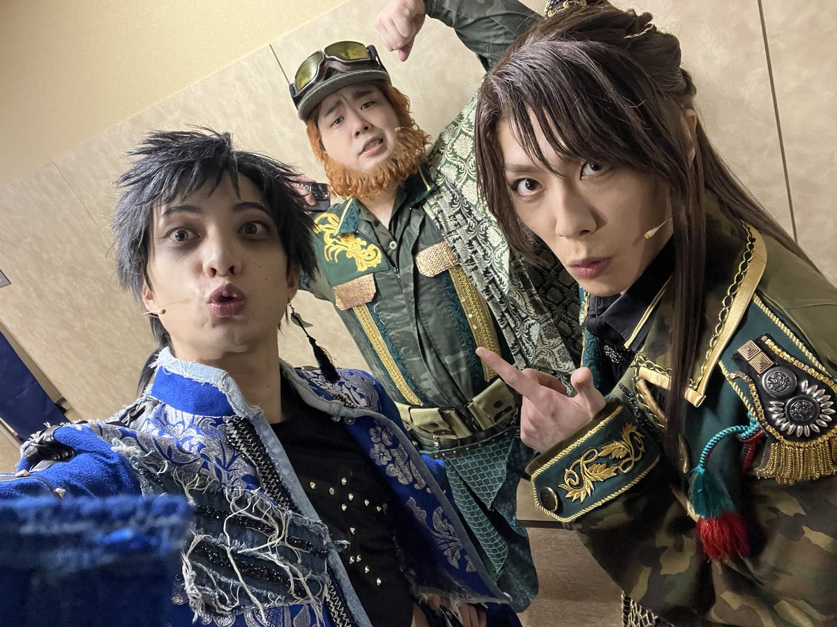 MatsuS_official's tweet photo. 剣劇「三國志演技〜蜀漢」
大千穐楽ありがとうございました。

もうここには書ききれない想いが溢れておりますが

とにかくここまで誰一人欠けることなく、走りきれたこと。
そしてご観劇、ご視聴ありがとうございました！！！

明日21時からYouTube配信するので、そこで話させてください。笑 https://t.co/LWp4g0XNiz