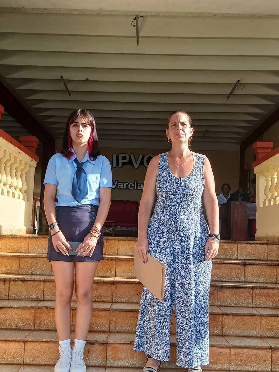 EducaMaya's tweet photo. #Mayabeque
#EducaciónMayabeque Acto de ingreso a la FEEM de los estudiantes de Décimo grado del IPVCE Félix Varela y Morales. "La FEEM que ama y funda"
@BequeMaya https://t.co/vId5Hv9JiZ
