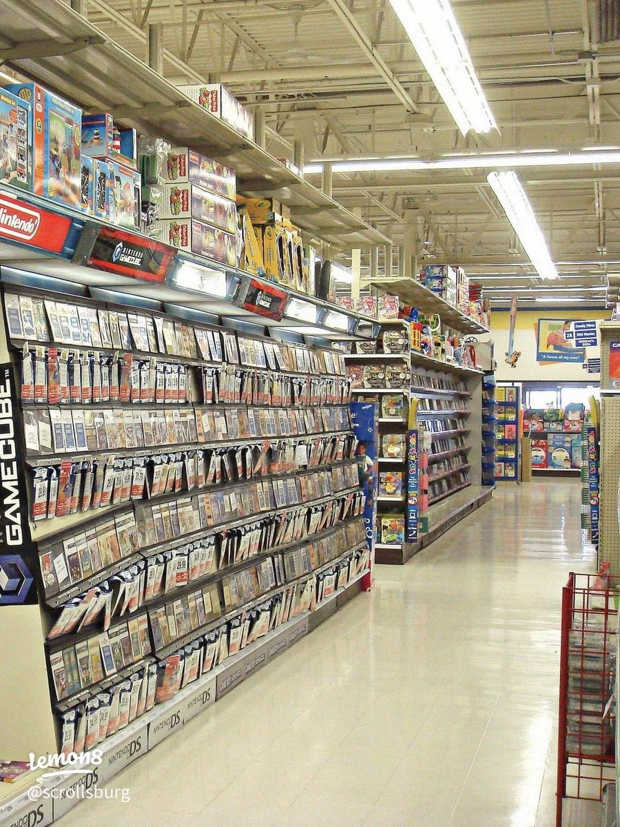 VideoGameHstry's tweet photo. POV: You're walking through the video game section at Toys "R" Us in the 2000s https://t.co/SQL5byYekN