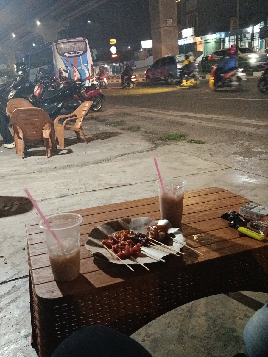 ThaNewPass_'s tweet photo. Sebelum tempur gini dulu gak sih?? 
Btw nyari yg sesama pasutri di Palembang susah bgt yaaa
#pasutrinew #palembang #pasutripalembang #passnew https://t.co/qGrPPPVp5S