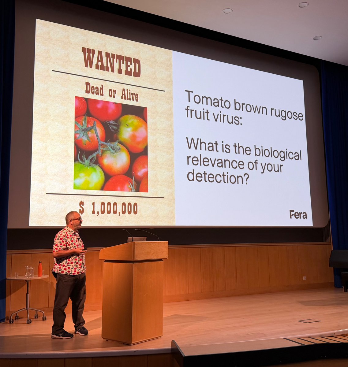KamounLab's tweet photo. Taxonomists now call it Tobamovirus fructirugosum but the virus itself—tomato brown rugose fruit virus (ToBRFV)—remains a plague on the tomato industry. More resistance traits needed 🍅🦠
Great talks by Adrian Fox and Sergio de la Fuente #BSPP26 #PPATH2026 #PlantHealth
