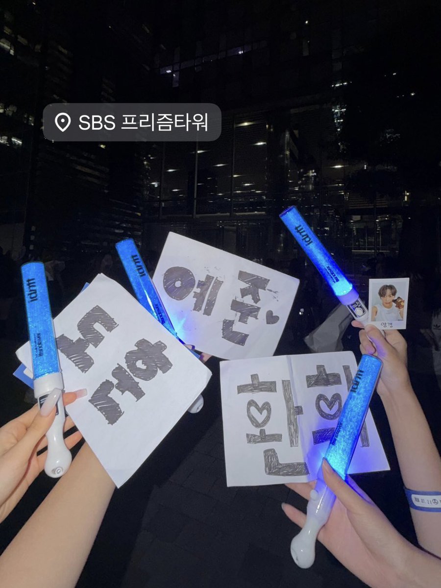 id19vv's tweet photo. 큼…. 재…. 재….키즈리턴…….. https://t.co/JULceykNXh