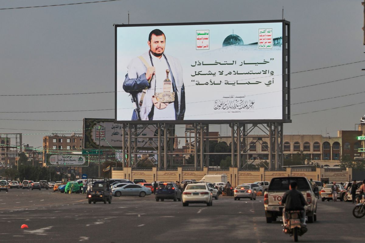 euronewsar's tweet photo. #عاجل 
رويترز عن مصادر عسكرية حكومية: الحوثيون في اليمن يصلون إلى جزيرتي حنيش الكبرى والصغرى في البحر الأحمر
https://t.co/PAsuuDZvyK https://t.co/ka2Xca23PG
