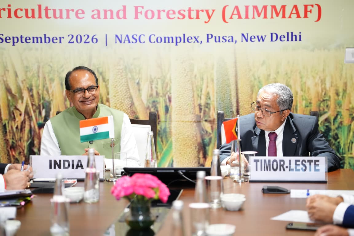 icarindia's tweet photo. Shri Shivraj Singh Chouhan met Timor-Leste’s Agriculture Minister Marcos Da Cruz to advance cooperation in research, innovation, capacity building and food security. #ICAR @ChouhanShivraj @PIB_India https://t.co/2ZXIFQa9Us
