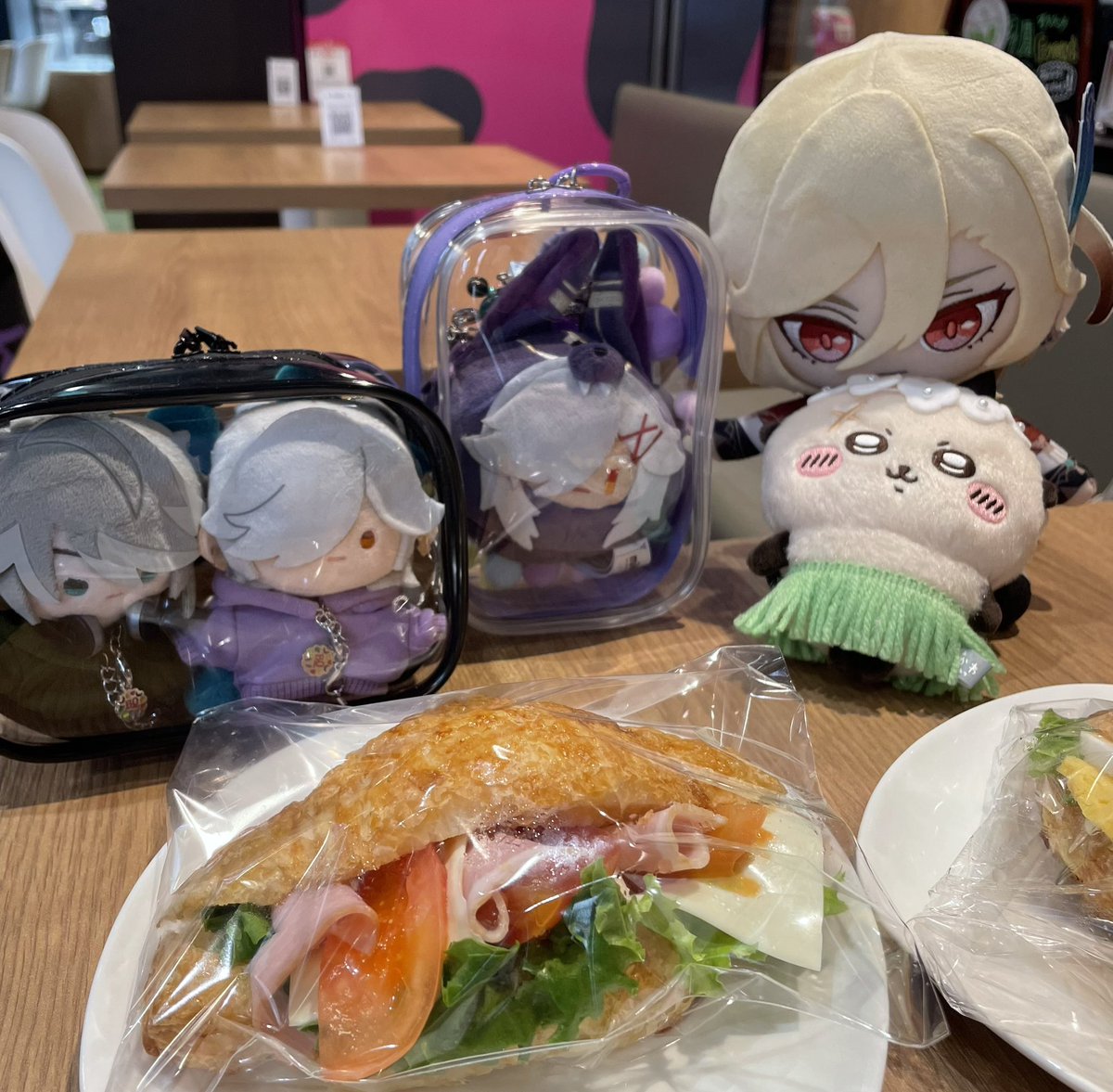 ack_ta30's tweet photo. 🏛️⚖️会、本日の収穫✨
おそろパーカーめちゃかわいい https://t.co/rTIbFloFhJ