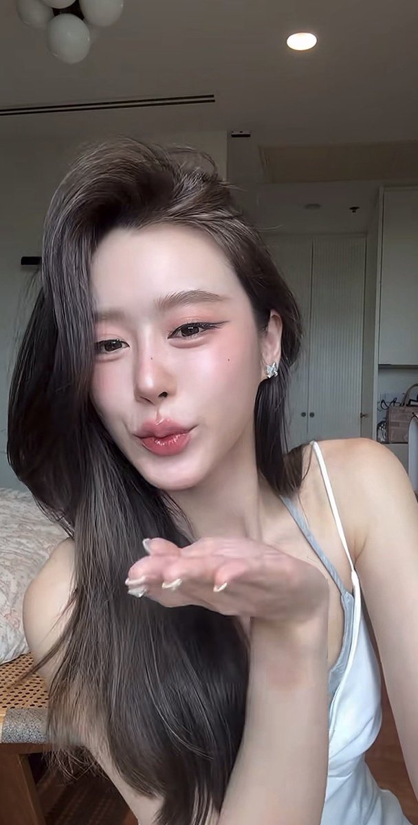 meeviijii's tweet photo. ทรงผมบอกโพมาก…🩵🫳🏻🥺 https://t.co/JFZKeOWp8u