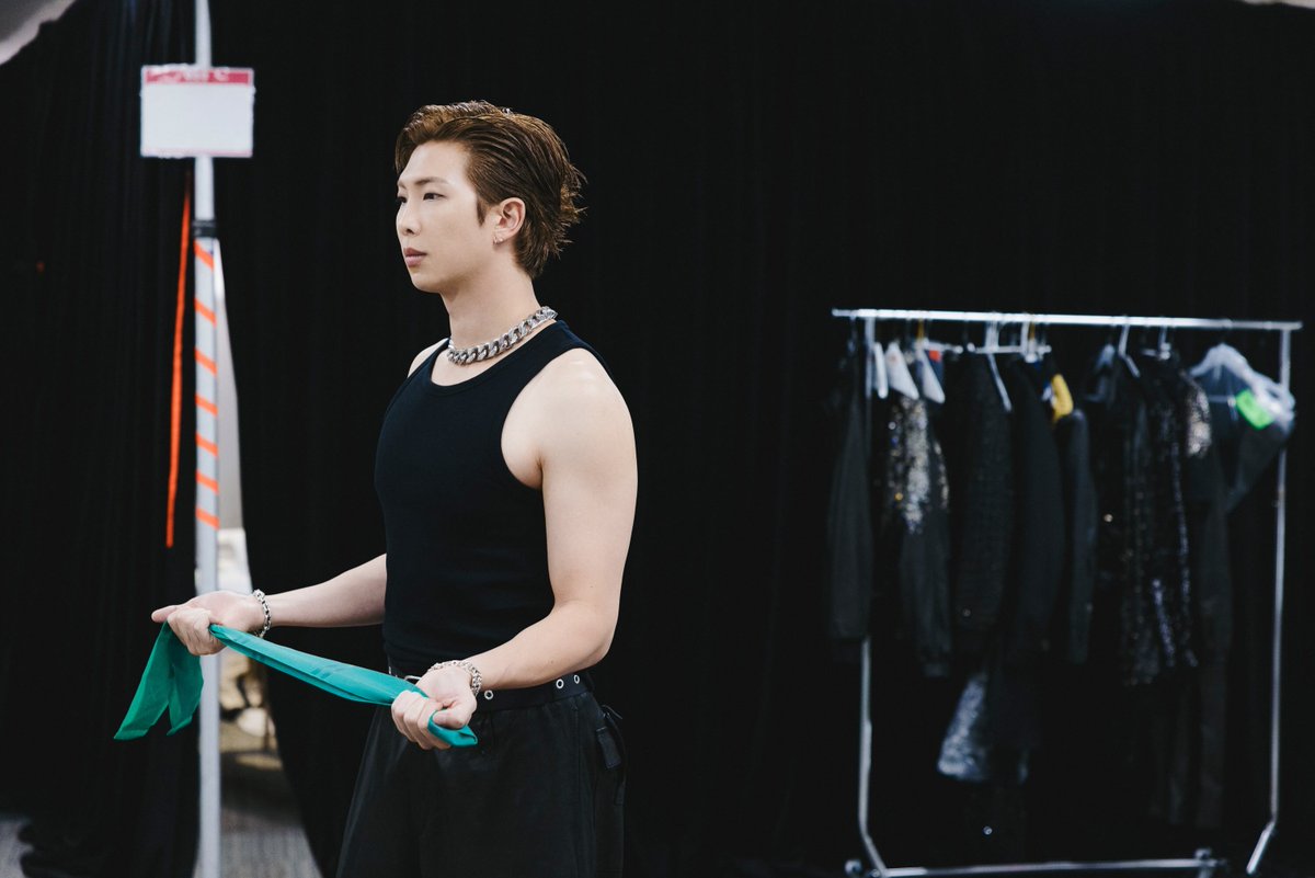 Anissay556's tweet photo. BTS WORLD TOUR 'ARIRANG' IN LOS ANGELES

#EE #BTS #BTS WORLDTOUR_ARIRANG #BTS_WORLDTOUR_ARIRANG_NA #BTS_WORLDTOUR_ARIRANG_LA https://t.co/G6joqg6U5G