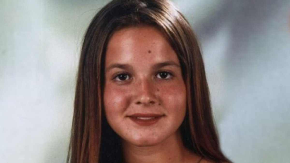 LaRana_Oficial_'s tweet photo. 💥La Policía reabre desde el inicio el caso de María Teresa Fernández, la joven desaparecida en Motril hace 26 años. https://t.co/4AhMxVfUQG