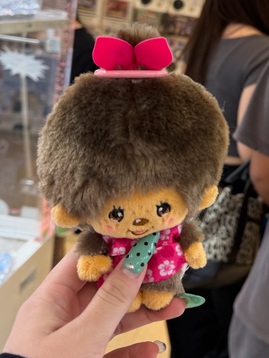 hinano_sub2's tweet photo. ガチャガチャ一発で4種類でたラッキー♩⟡
2枚目のモンチは友達がUFOキャッチャーでとってくれた> ·̫ < モンチッチかわいい🫠💕 https://t.co/roiqJwjKne