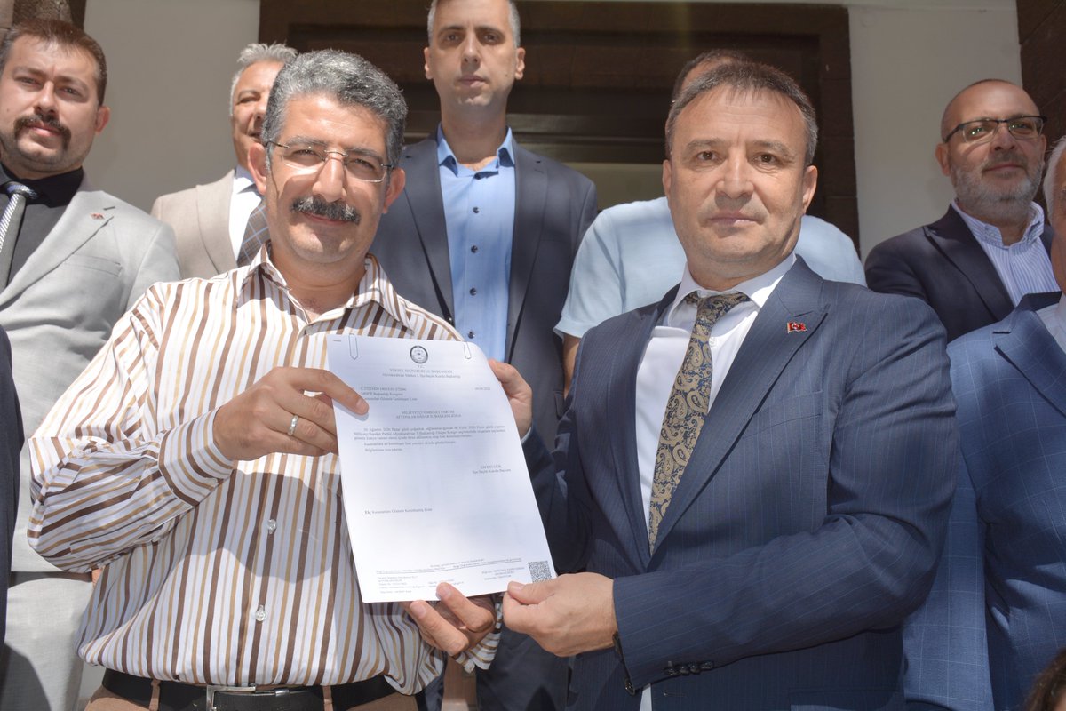 ac_kahveci's tweet photo. 15. Olağan İl Kongremizin ardından bugün İl Yönetim Kurulu üyelerimizle birlikte mazbatamızı alarak görevimize resmen başladık.

Teşkilatımızın bizlere duyduğu güvenin sorumluluğuyla; birlik, beraberlik ve kardeşlik içerisinde Afyonkarahisar’ımız için daha çok çalışacağız.

Kongremizde bizlere güvenen tüm dava arkadaşlarıma teşekkür ediyor, mazbatamızın teşkilatımıza ve şehrimize hayırlı olmasını diliyorum.
Rabbim hayırlı hizmetler yapmayı nasip etsin. 🇹🇷
#MHP #Afyonkarahisar #AhmetKahveci #BirlikteGüçlüyüz