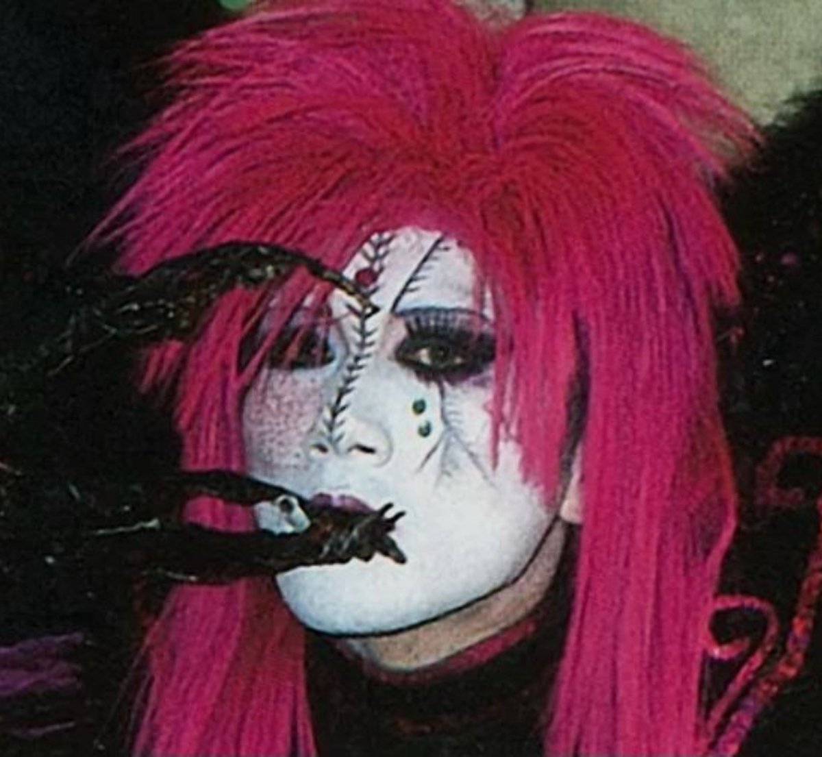 archive09_jpeg's tweet photo. Kami from Malice Mizer during Merveilles era (1998). https://t.co/9XQMrs9fTh