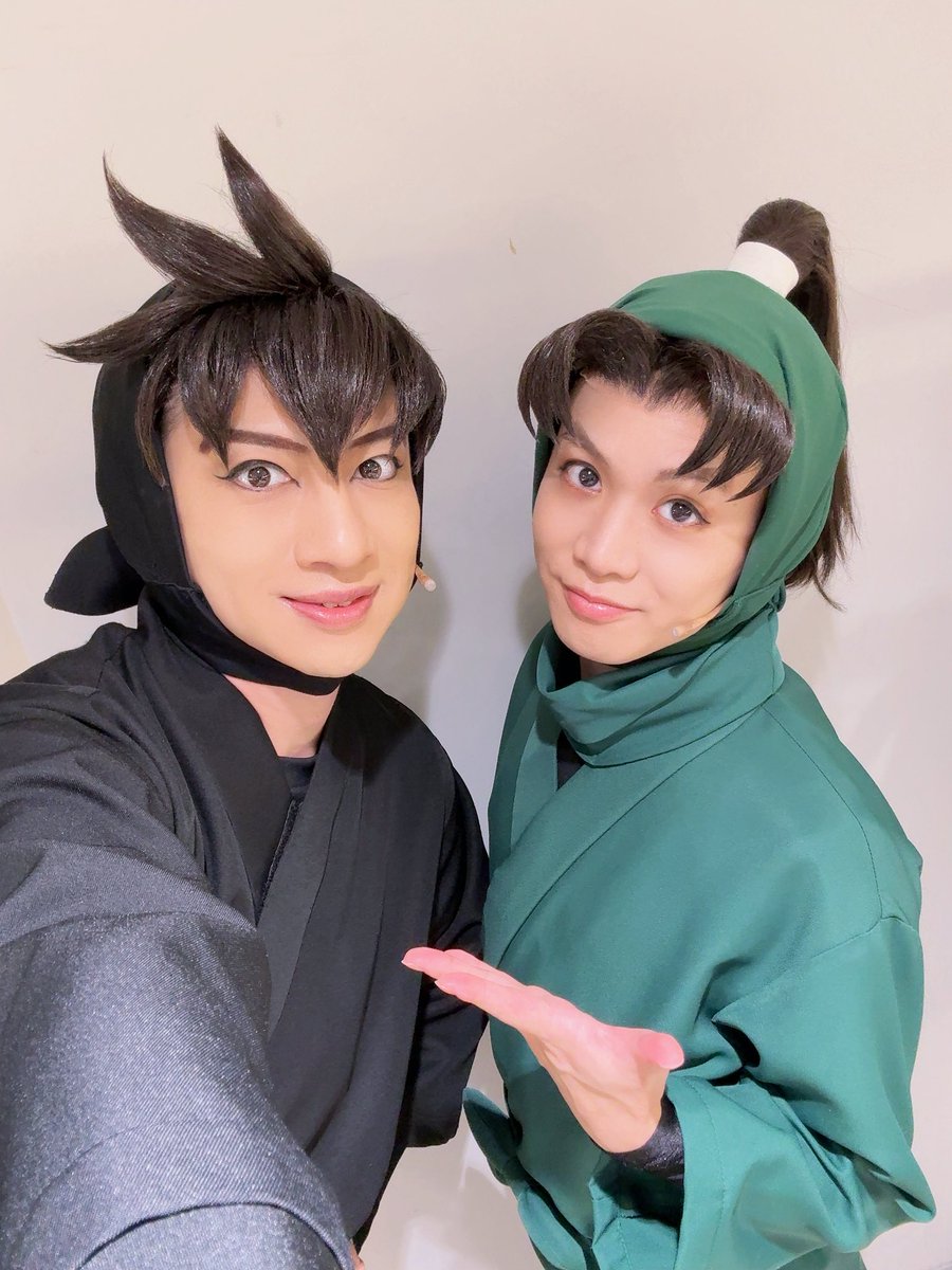 ikko0305cho's tweet photo. 【再掲】
そしてなかなかレアな小松田くんのお兄さんの小松田優作くんと。斜堂先生とのスリーショットも✨
この違い...なかなかだよね🤣

忍ゲキ第4期 https://t.co/RntoK2AenP