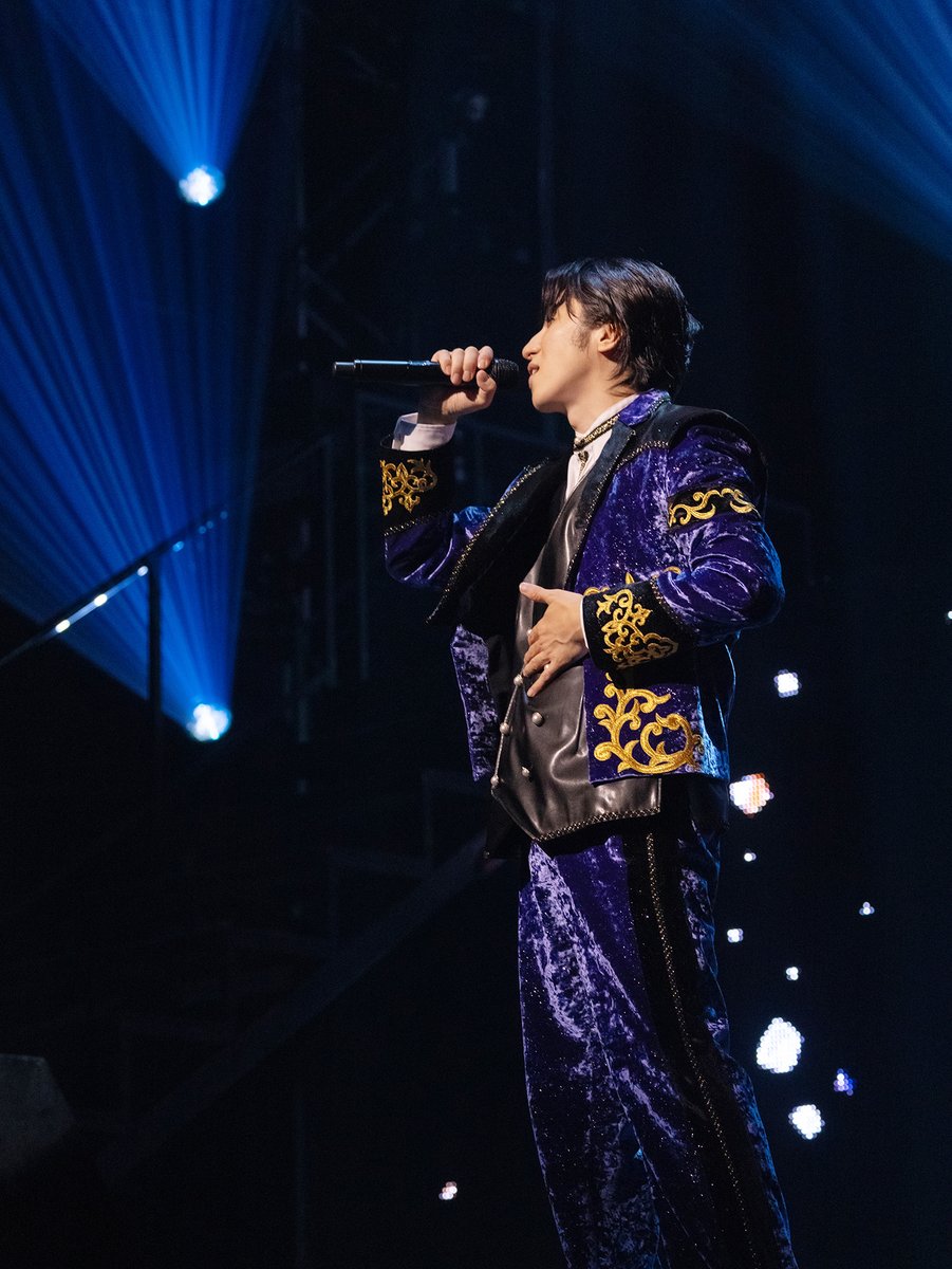 realsoundjp's tweet photo. ＼ w-inds. ライブ写真到着🕺 ／

📸写真ギャラリーはこちら
https://t.co/RPNliA9Jl3

🗣️未来へと繋ぐ“50周年”の約束
https://t.co/dQ52xVTwB6
#w_inds https://t.co/VGiGYGefIf
