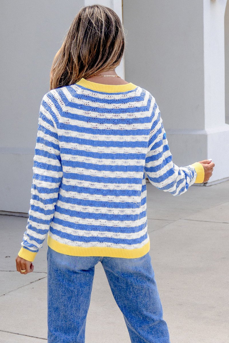 BoutiqueKalea's tweet photo. KaleaBoutique Comfortable Striped Colorblock Button Front Long Sleeve Loose Fit Knit Cardigan #womensweater #fallfashion
$33.95
➤ https://t.co/58HZR8QgXa