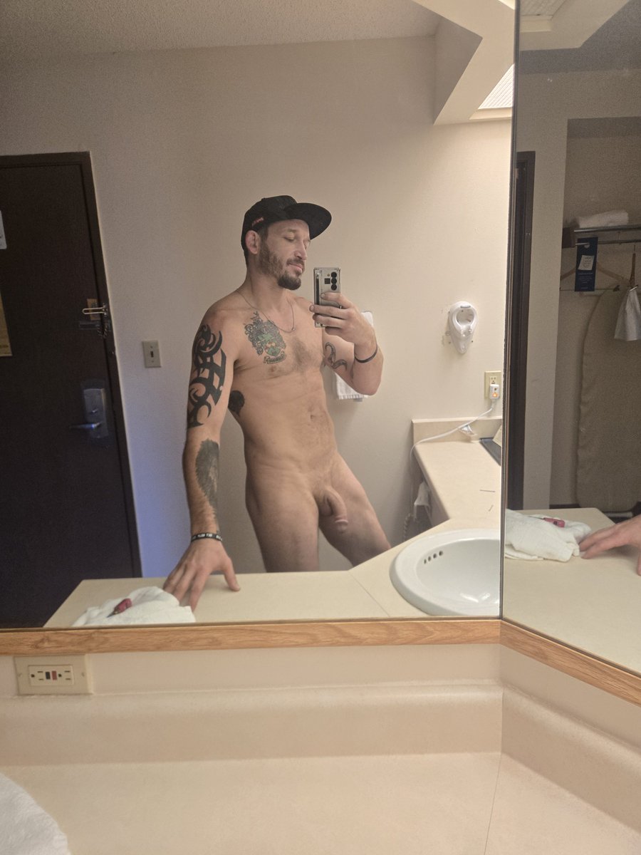 sirsteel269's tweet photo. @ARP198036 Daddy and that big #kingcobra always #throbbing , ready for the next #wormhole to fill over and over again until he leaves them #gapping and #dripping with his #babygravy !
#AlphaAF
#AssFucker
#PussyPunisher
#MuscleDaddy
#Daddy
https://t.co/9Jytw2Mdv2 https://t.co/uYxqFcGOoE