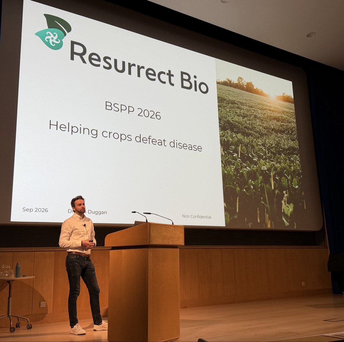 KamounLab's tweet photo. #BSPP26 #PPATH2026 @BS_PP
Cian Duggan @ResurrectBio on resurrecting defeated resistance genes https://t.co/xS6DxEc66e
