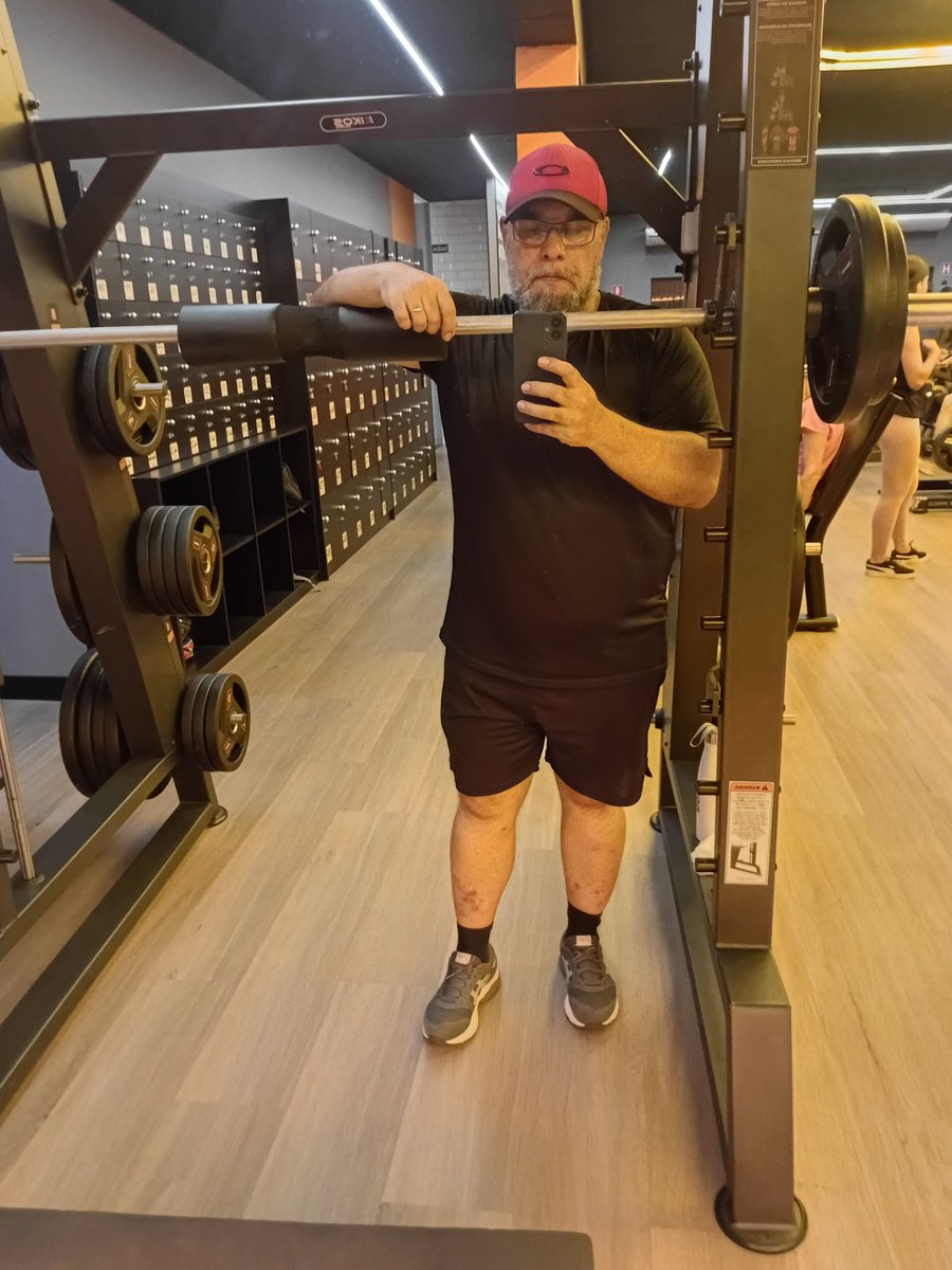 TreinandoFofo's tweet photo. Do céu ao treino, sem perder a resenha! 😂💪
🏋️‍♂️ Agora, marombeiro em treinamento!
Tentando ficar forte por fora e fofo por dentro. 😂💪
#TreinandoFofoTeam

Confira o vídeo de Treinando Fofo! #TikTok https://t.co/eS62CwDk8e https://t.co/8w2Dd56RcC